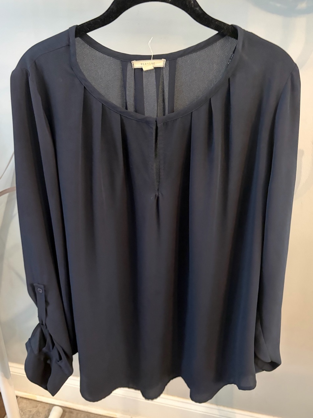 Pleione Navy Pleated Long-Sleeve Tunic Top with adjustable sleeves size xl